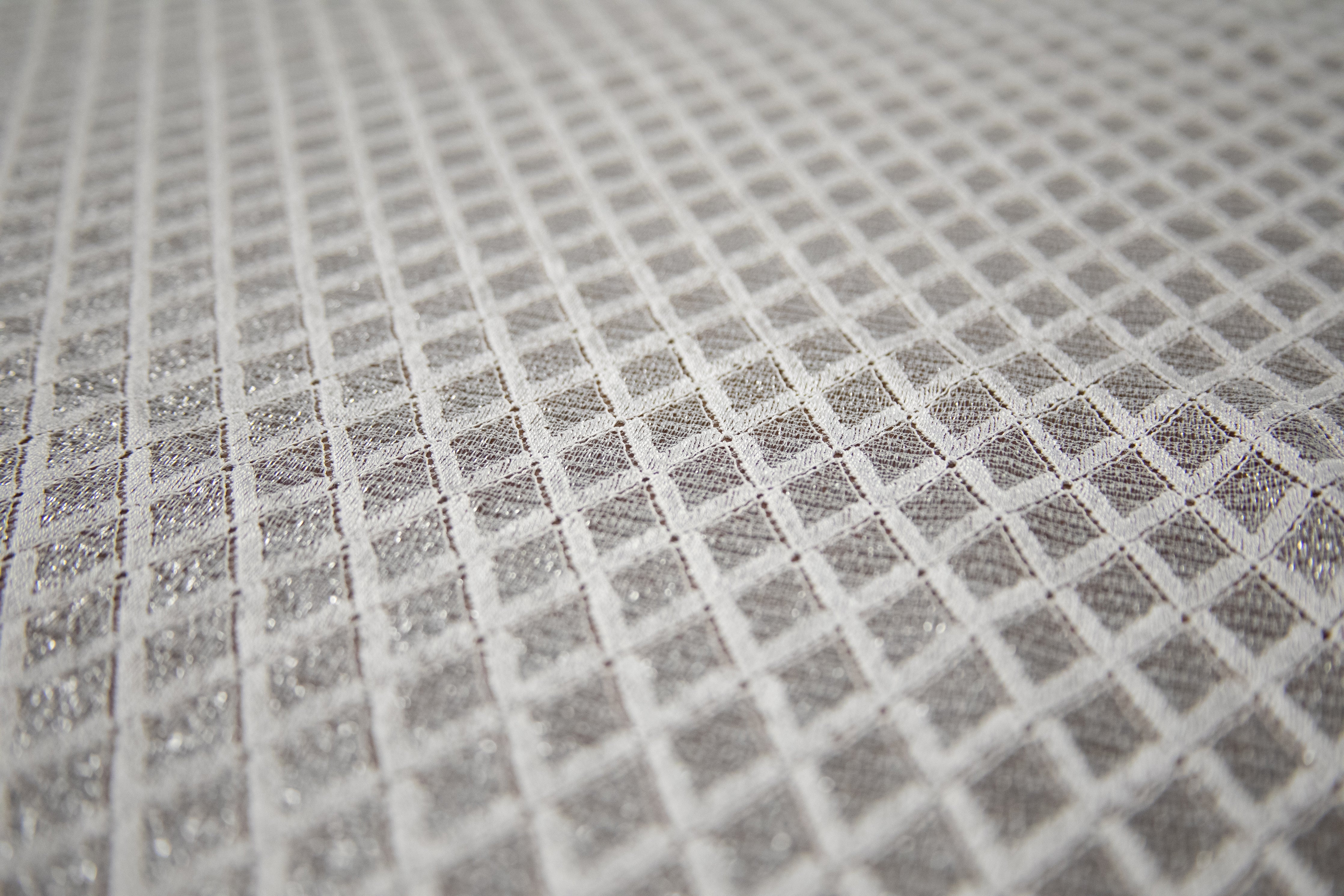 Abstract Lace in Off-White/Silver, Made in France – Solstiss Lace