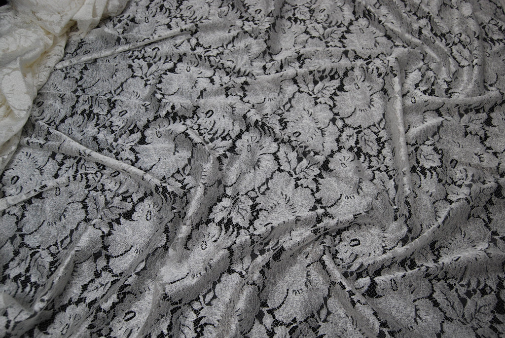 Floral Lace in Off-White/White, Made in France