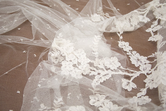 The Best French Leavers Allover Off-White Alençon Lace