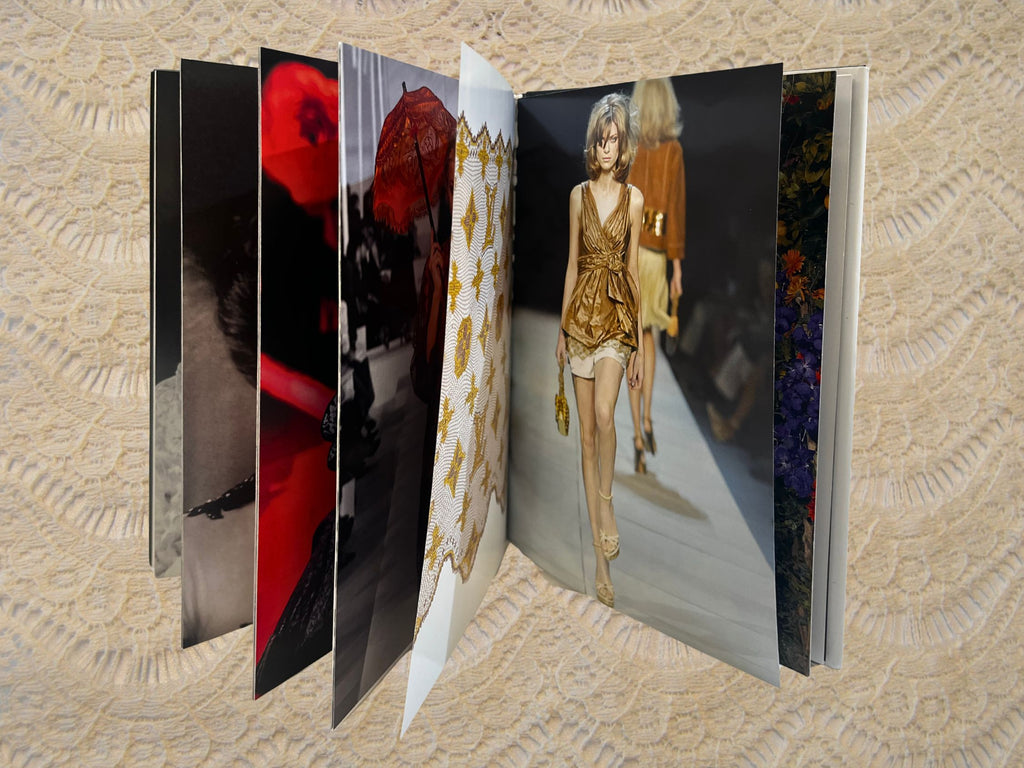 Solstiss Book: The Seduction of Lace (Hardcover)